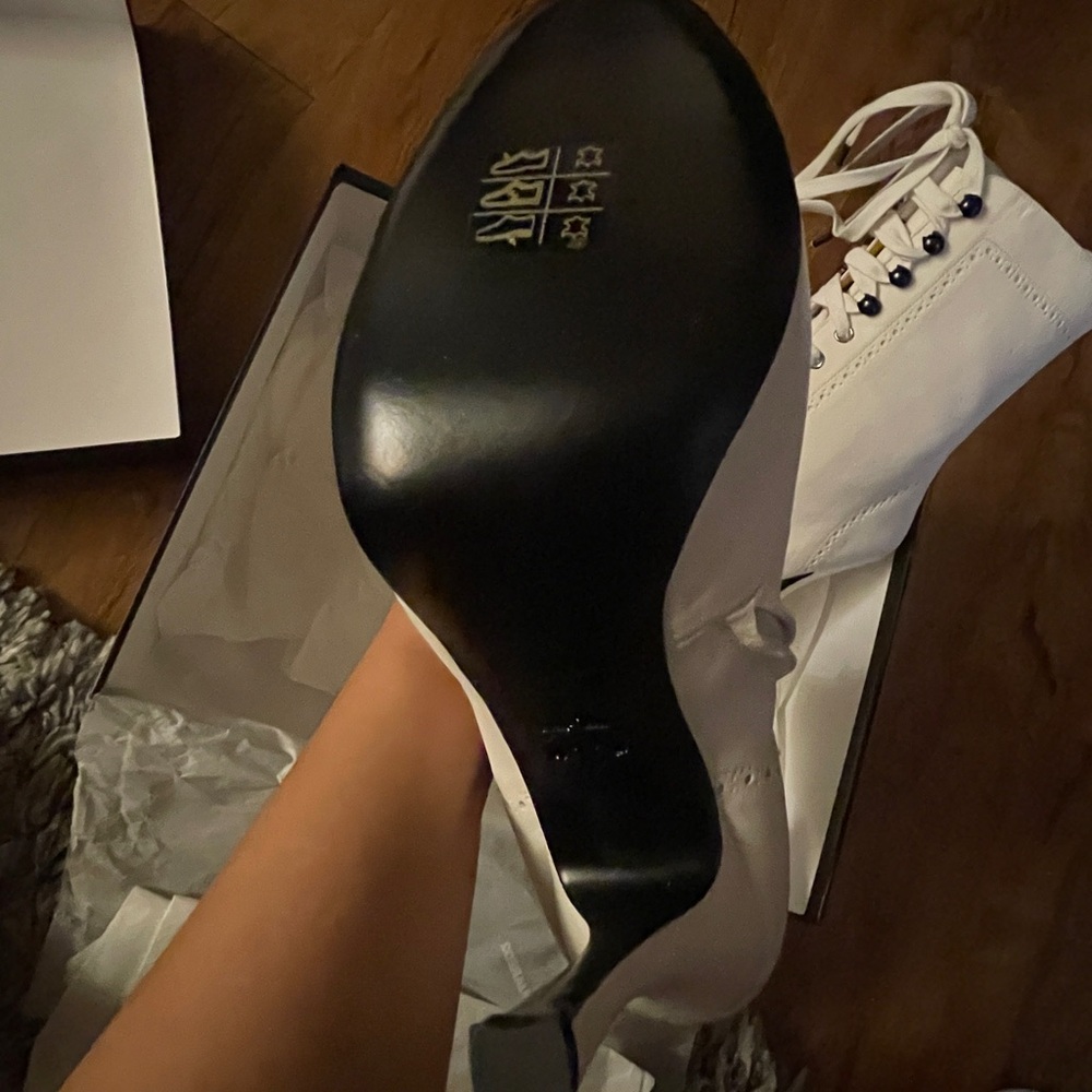 DSQUARED White Lace-Up Heeled Boots *NEW* - Picture 4 of 13